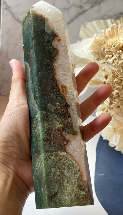 Moss Agate Tower 24cm