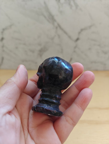 Crystal Carving-Skull Garnet